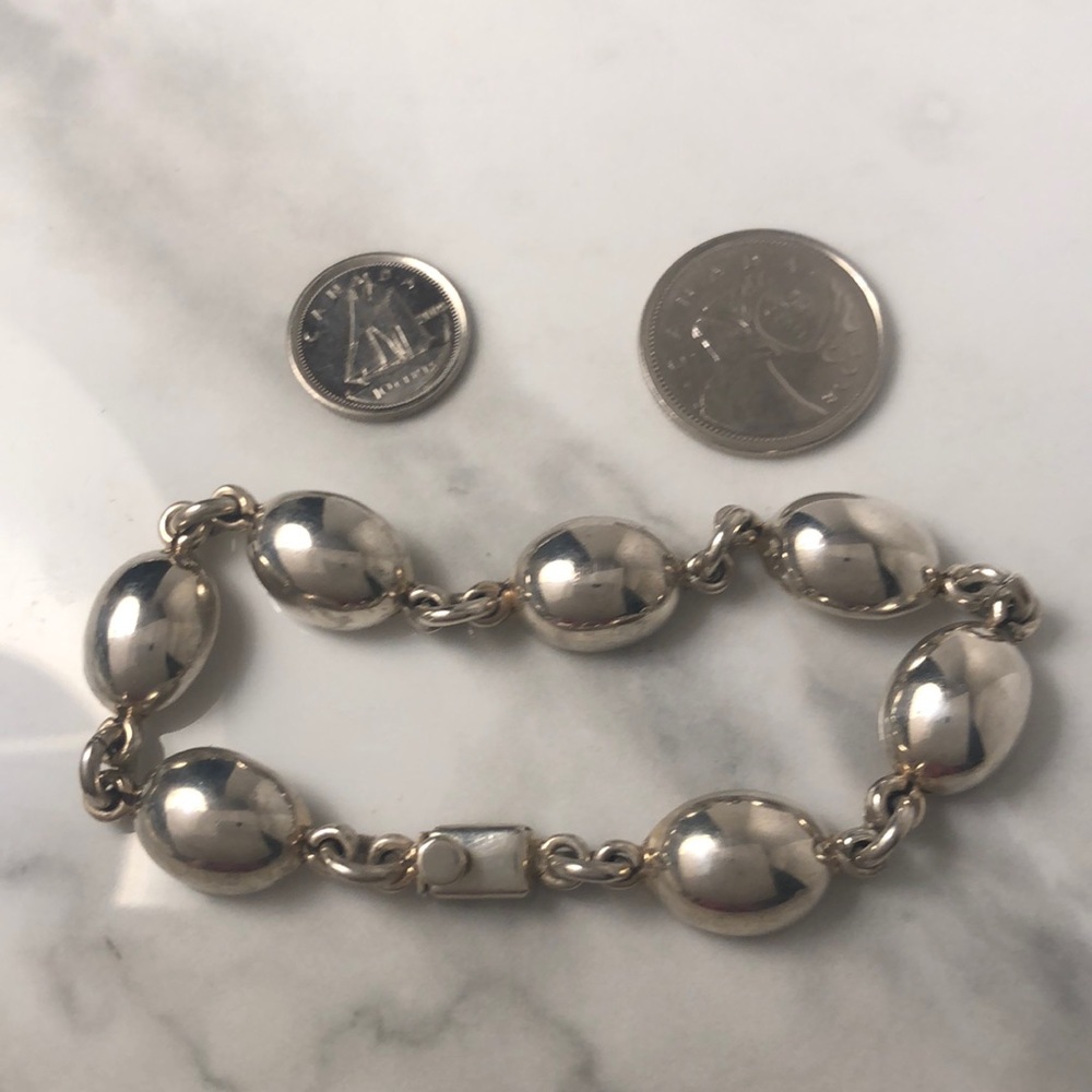 Handmade bubble bracelet with hand fabricated‎ box clasp